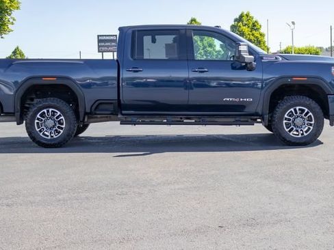 Used 2021 GMC Sierra 2500 AT4 w/ AT4 Preferred Package AWD/4WD image 5