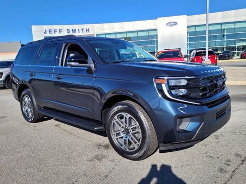 New 2026 Ford Expedition Active image 1