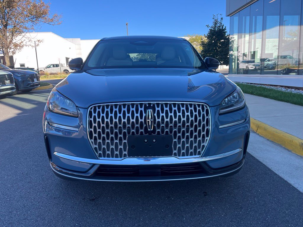 Used 2024 Lincoln Corsair AWD w/ Equipment Group 101A image 2