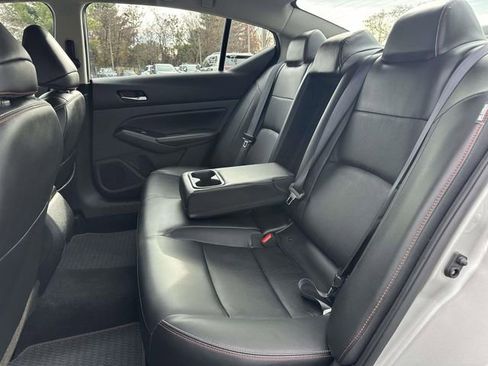 Used 2023 Nissan Altima 2.5 SR w/ SR Premium Package image 16