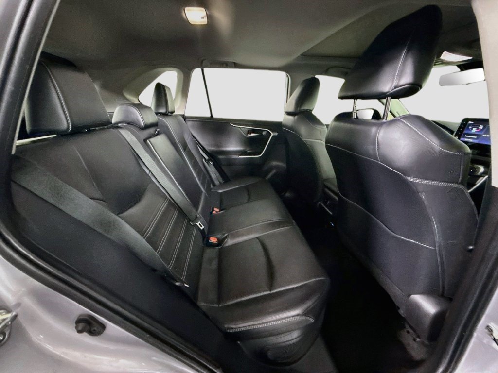 Used 2022 Toyota RAV4 Limited AWD/4WD image 26