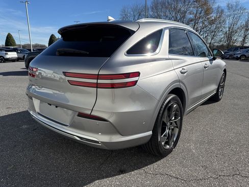 Used 2025 Genesis Electrified GV70 Advanced w/ Prestige Package image 7