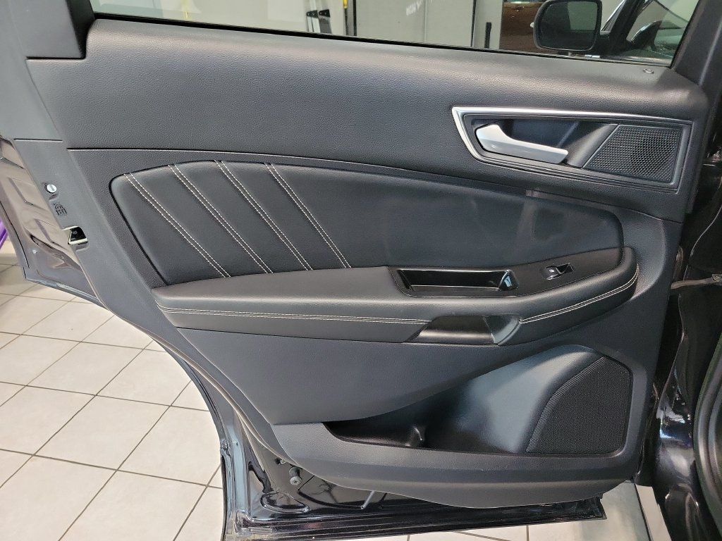 Used 2019 Ford Edge ST AWD/4WD image 33