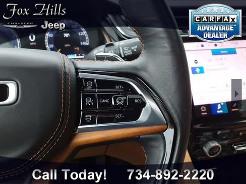 Used 2024 Jeep Grand Cherokee Summit AWD/4WD image 19