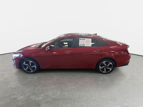 Certified 2023 Hyundai Elantra SEL w/ Convenience Package image 8