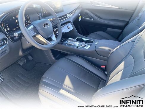 New 2026 INFINITI QX60 Luxe image 18