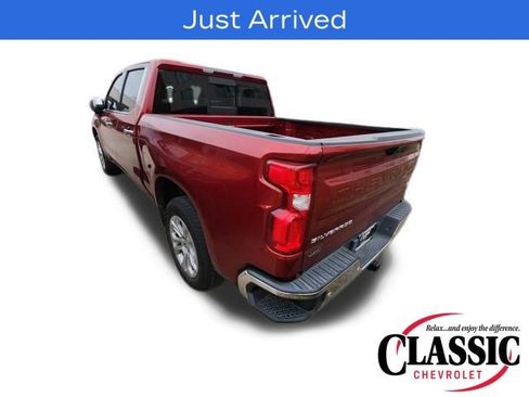 Used 2022 Chevrolet Silverado 1500 LTZ w/ LTZ Premium Package image 11