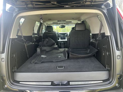 Used 2016 Cadillac Escalade Premium AWD/4WD image 4