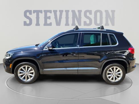 Used 2017 Volkswagen Tiguan Wolfsburg Edition AWD/4WD image 2