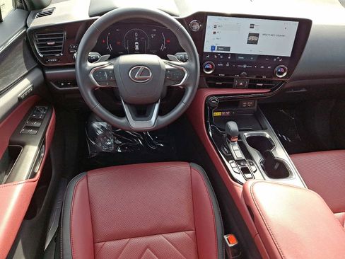 Used 2023 Lexus NX 350 AWD image 11