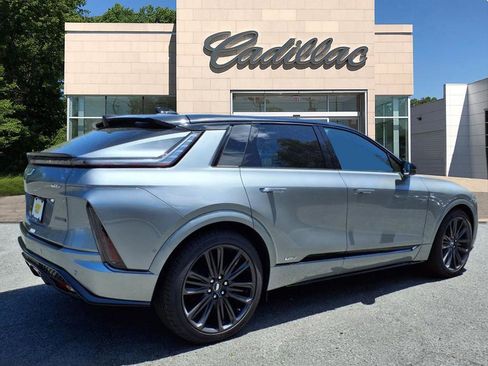 New 2026 Cadillac Lyriq V image 5