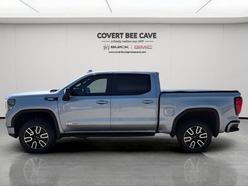 Used 2024 GMC Sierra 1500 AT4 w/ Technology Package image 5