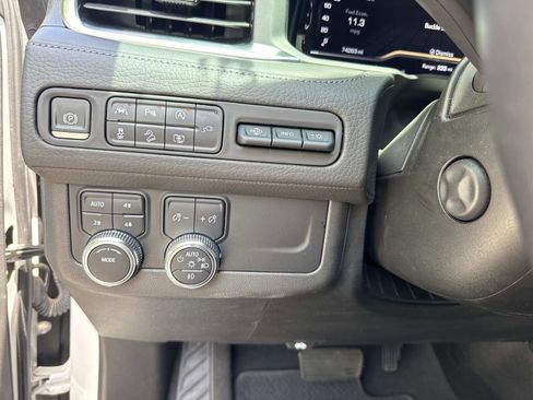 Used 2022 GMC Yukon Denali AWD/4WD image 34