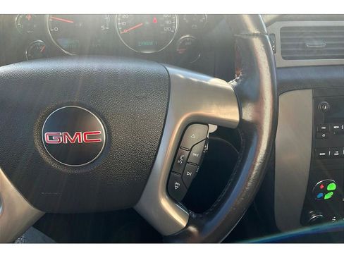 Used 2013 GMC Sierra 2500 SLT w/ SLT Convenience Package image 20