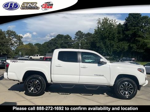 Used 2020 Toyota Tacoma TRD Sport w/ Technology Package image 8