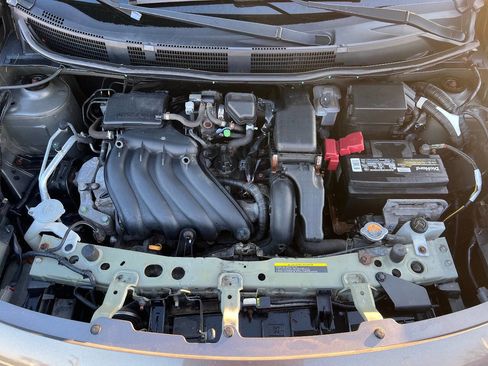 Used 2012 Nissan Versa SV image 37