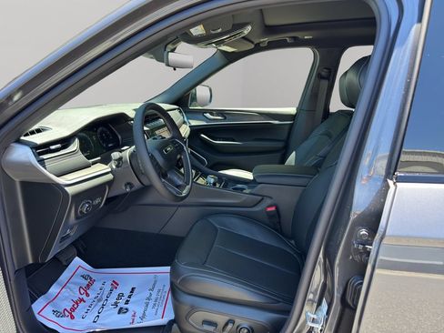 New 2026 Jeep Grand Cherokee L Limited AWD/4WD image 4