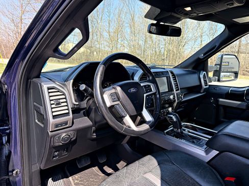 Used 2019 Ford F150 Platinum w/ Equipment Group 701A Luxury image 13