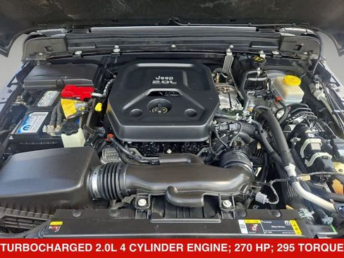 Used 2022 Jeep Wrangler Unlimited Sahara AWD/4WD image 13