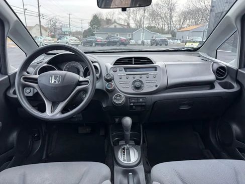 Used 2010 Honda Fit image 9