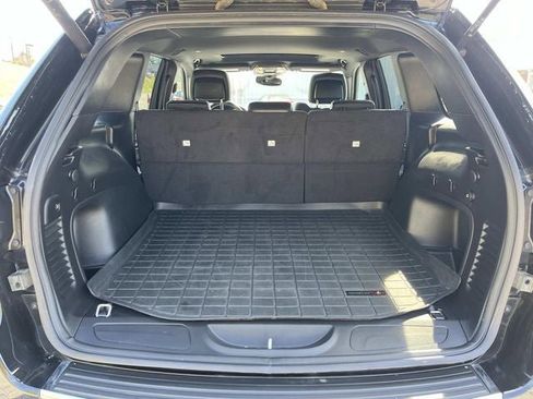 Used 2021 Jeep Grand Cherokee Limited image 18