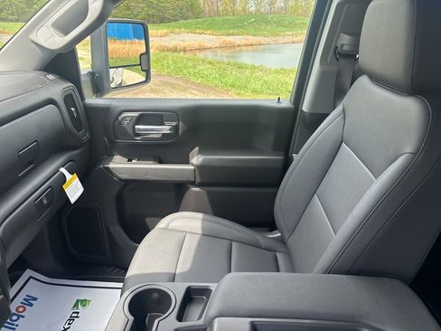 New 2026 Chevrolet Silverado 3500 W/T AWD/4WD image 16