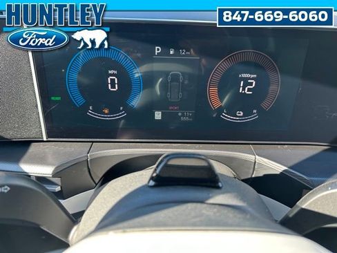 Used 2025 Hyundai Santa Fe SEL AWD/4WD image 28
