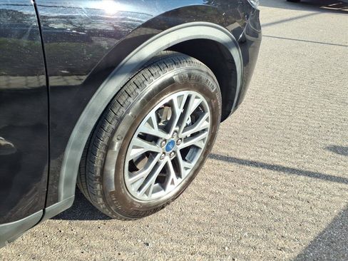 Certified 2022 Ford Escape SEL image 5