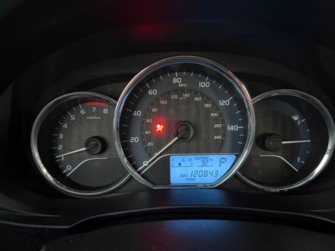 Used 2015 Toyota Corolla LE FWD image 13