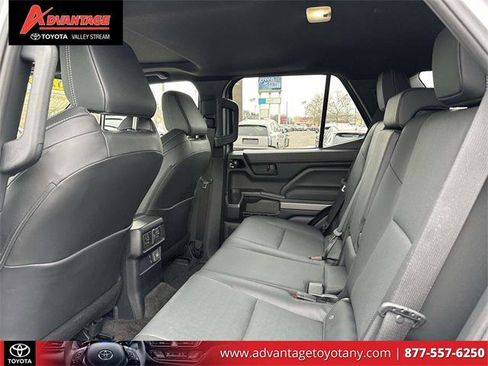 Certified 2025 Toyota 4Runner TRD Off-Road Premium image 14