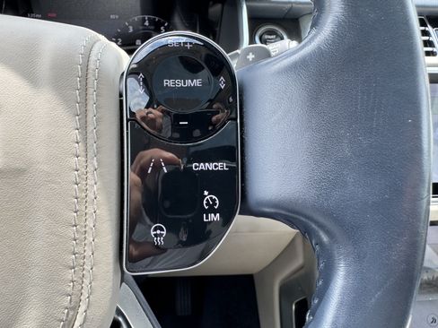 Certified 2020 Land Rover Range Rover HSE AWD/4WD image 18