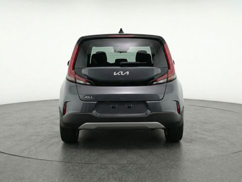 Used 2025 Kia Soul LX w/ LX Technology Package FWD image 7