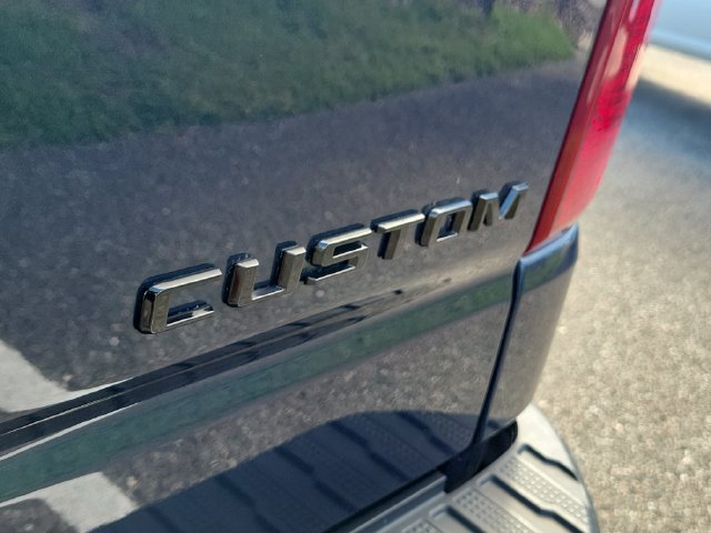 Certified 2023 Chevrolet Silverado 1500 Custom w/ LPO, Dark Essentials Package AWD/4WD image 10