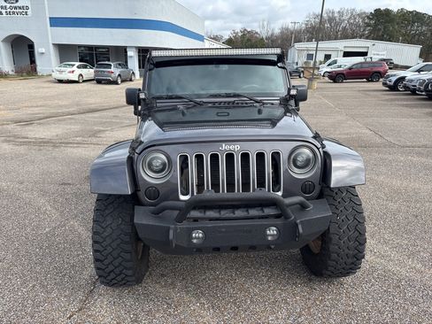 Used 2016 Jeep Wrangler Unlimited Sahara w/ Dual Top Group image 2