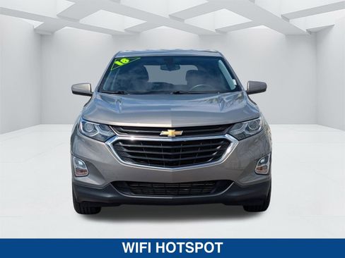 Used 2018 Chevrolet Equinox LT image 8