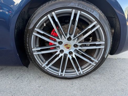 Used 2015 Porsche Boxster S image 19