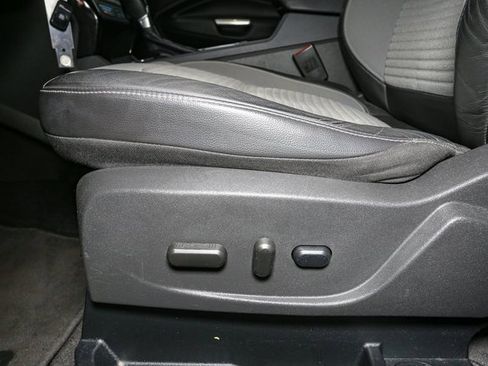 Used 2017 Ford Escape SE w/ Equipment Group 201A image 33