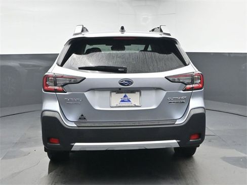 Used 2023 Subaru Outback Touring XT image 7