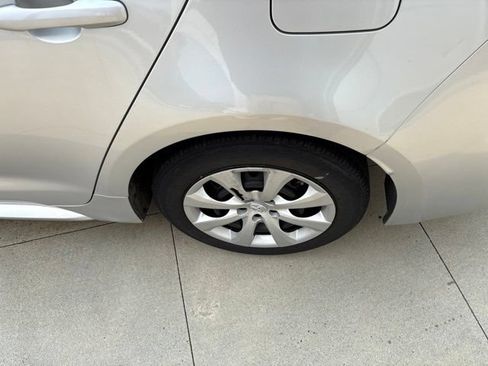 Used 2024 Toyota Corolla LE FWD image 11