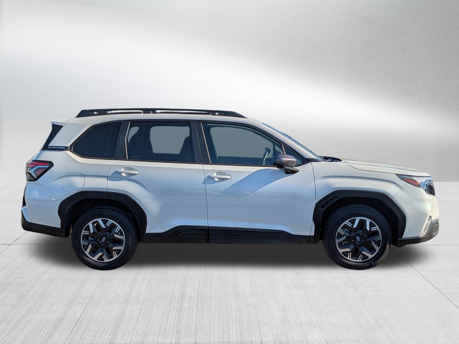 Certified 2025 Subaru Forester Premium AWD/4WD image 8