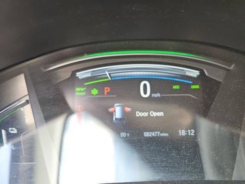 Used 2020 Honda CR-V Touring image 2