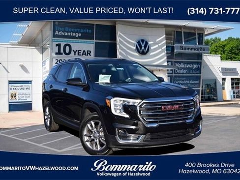 Used 2024 GMC Terrain SLT image 1