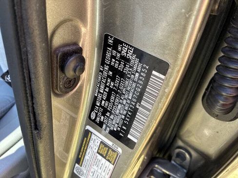 Used 2012 Kia Sorento LX w/ Convenience Pkg FWD image 33