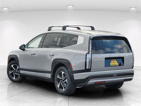 New 2026 Hyundai Ioniq 9 SE image 5