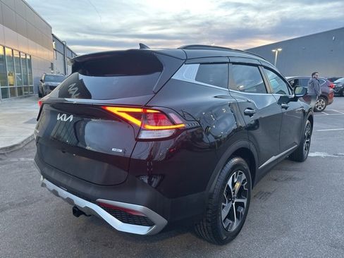 Used 2023 Kia Sportage EX w/ EX Premium Package image 4