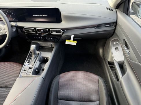 New 2026 Nissan Sentra SR image 20