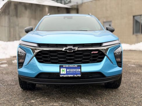 Used 2025 Chevrolet Trax RS w/ Sunroof Package image 9