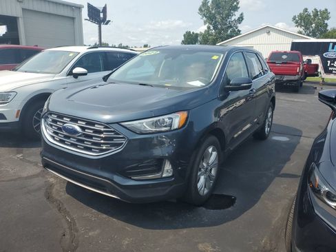 Used 2022 Ford Edge Titanium AWD/4WD image 3