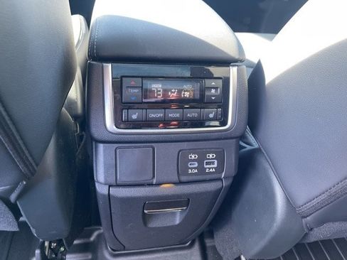 New 2025 Subaru Ascent Limited image 13
