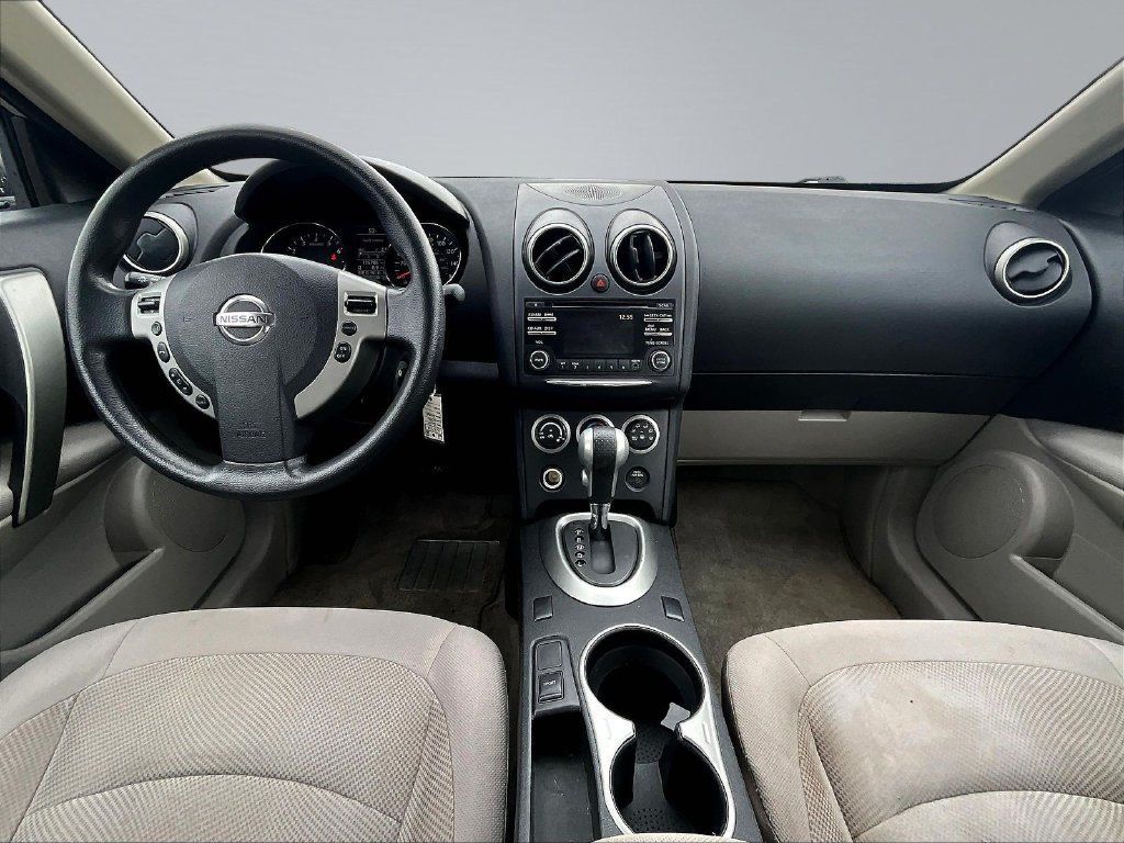 Used 2014 Nissan Rogue S w/ Convenience Package FWD image 9